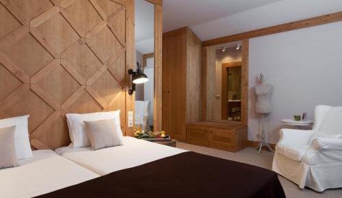Superior Double Room -  free Wellness center