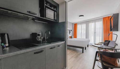 Penthouse Studio