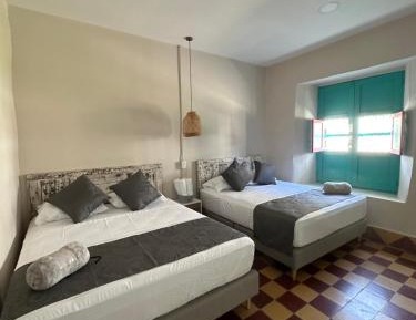 Twin Room with Private External Bathroom