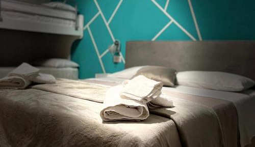 Quadruple Room with Private Bathroom