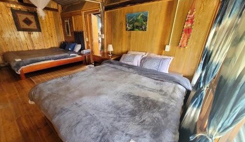 Family Room with Mountain View