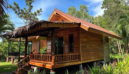 Deluxe Bungalow with Garden View