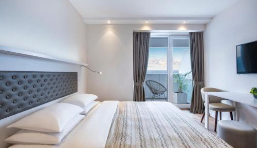 Studio with Sea View