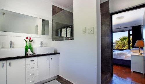 King Room with Kitchenette