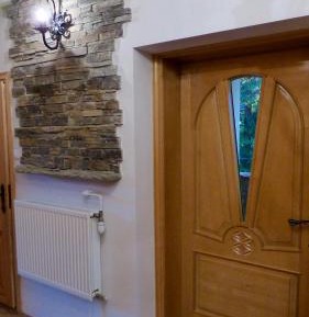  Two-Bedroom Apartment with Mountain View - Ground Floor 