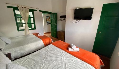 Quadruple Room with Private Bathroom