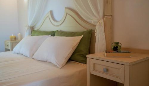 Double Room with Patio and Garden View