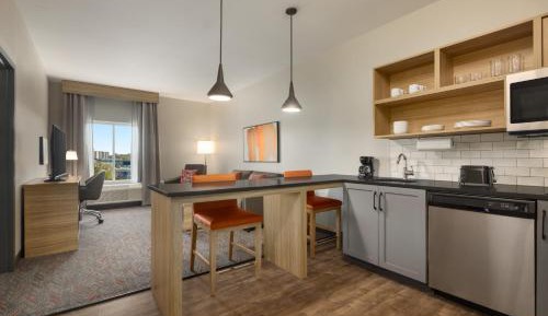 One-Bedroom King Suite
