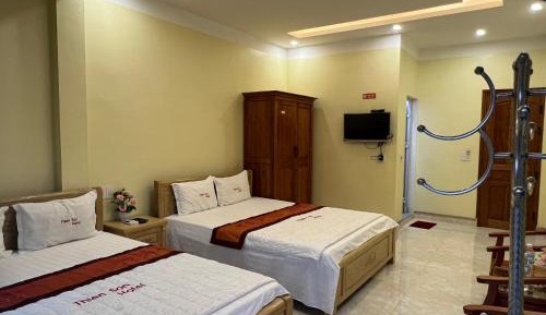 Large Double or Twin Room