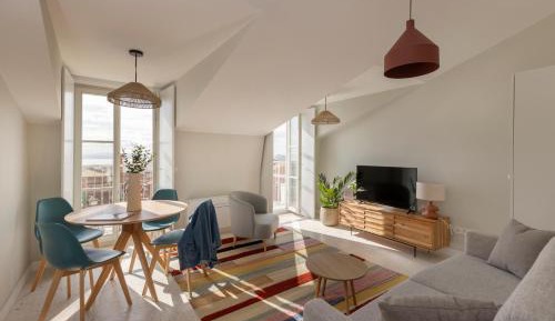 Deluxe Apartment