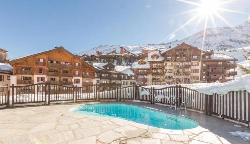 Apartment 259 with balcony and mountain view