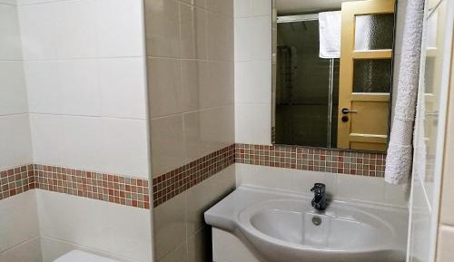 Economy Twin Room