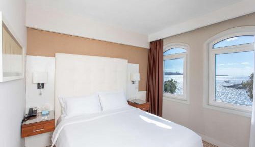Superior Room with Balcony and Sea View - Non-Smoking