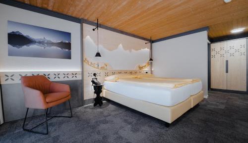 Superior Double Room with Eiger View