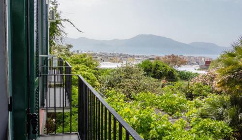 Deluxe Triple Room with Sea View