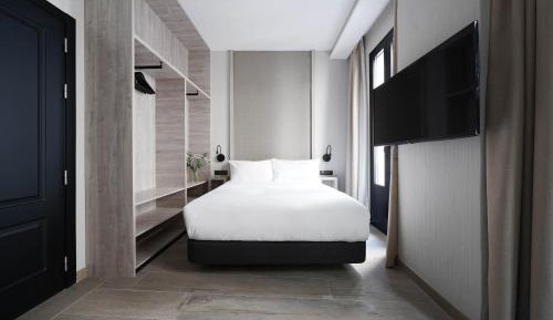 Standard Studio with Kitchenette