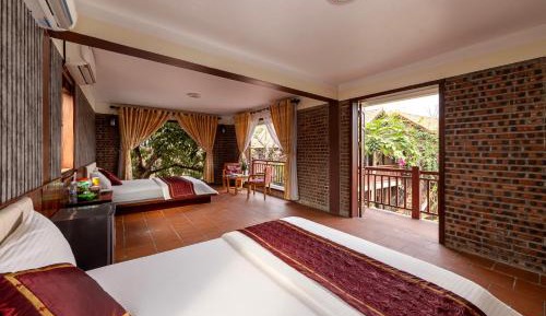 Deluxe Family Room