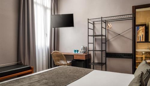 Interior Double Room