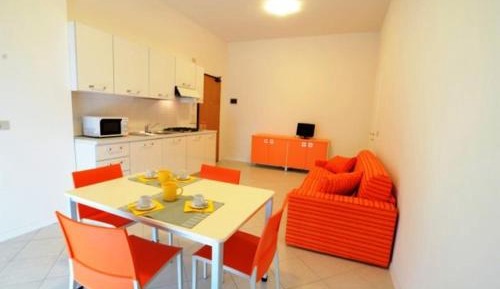 Superior One-Bedroom Apartment