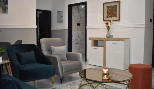 Two-Bedroom Deluxe Apartment with Balcony
