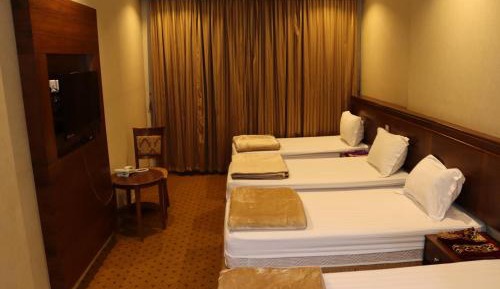 Quadruple Room with Private Bathroom