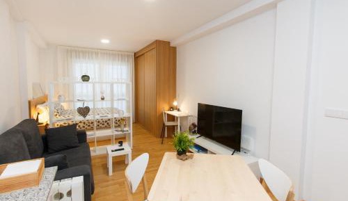  Deluxe One Bedroom Apartment