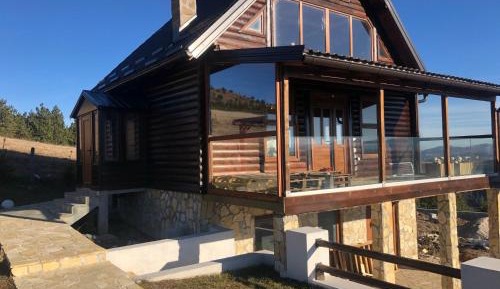 Superior Chalet