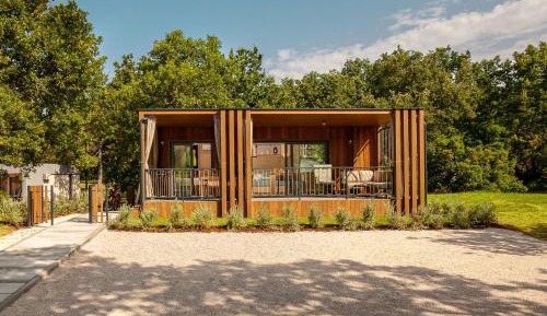 Hilltop Green Home for 5