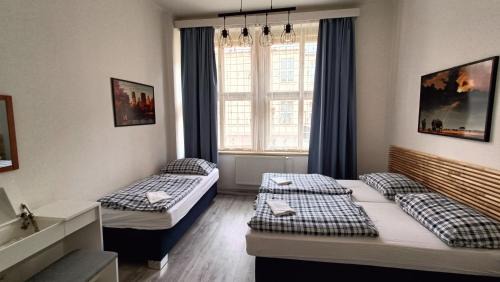 Triple Room with Shared Bathroom