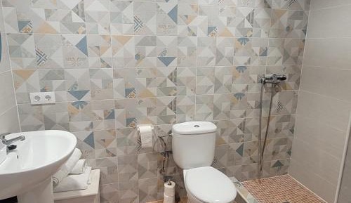 Triple Room with Private Bathroom