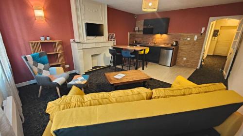 One-Bedroom Apartment