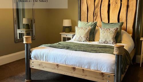 Deluxe Double Room with Bath