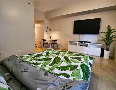 Studio with Balcony