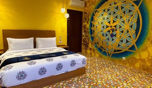 King Room with Pool View