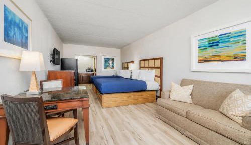 Studio Suite, 2 Queens Beds, Pull Out Sofa, Non Smoking
