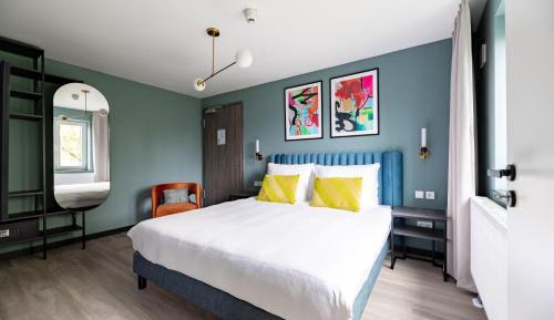 Large 2 Bedroom Apartment with Sofa Bed - Duplex