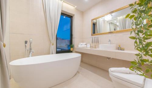 Deluxe Double Room with Bath