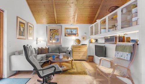 Four-Bedroom Holiday Home