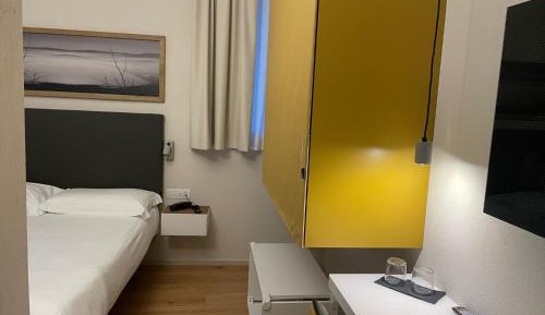 Superior Double Room with Balcony
