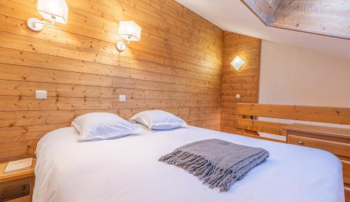 Standard Studio with Mezzanine and Sleeping Alcove (6 People)