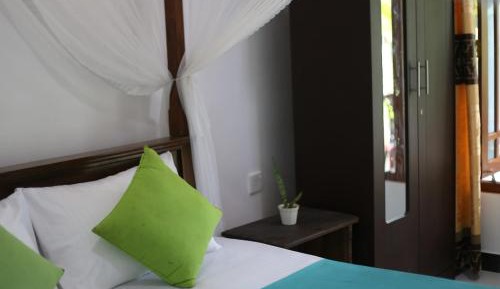 Triple Room with Private Bathroom