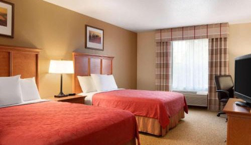 Queen Room with Two Queen Beds - Disability Access