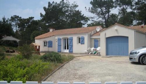 Holiday Home (7 Adults)