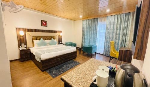 King Room with Mountain View