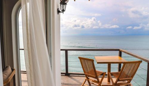 Deluxe Suite with Sea View