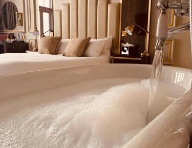 Deluxe Double Room with Bath