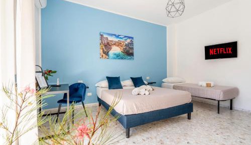 Economy Triple Room with Shared Bathroom