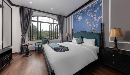Double Room with Mountain View