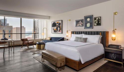 Premium King Room
