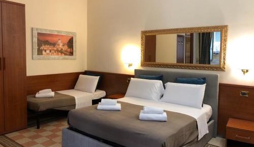 Triple Room with Private Bathroom